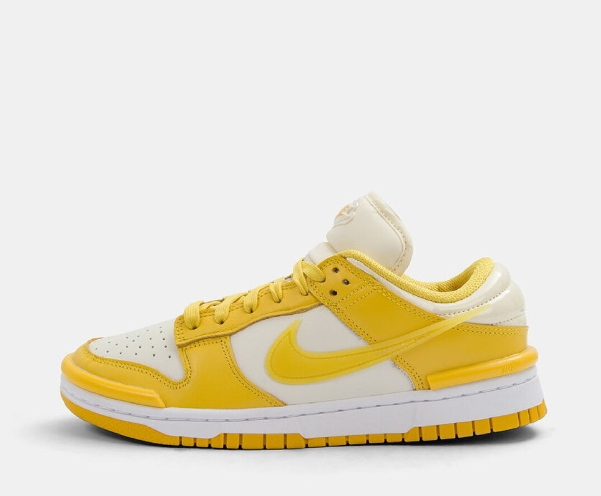Nike Dunk Low Amarillas - 4