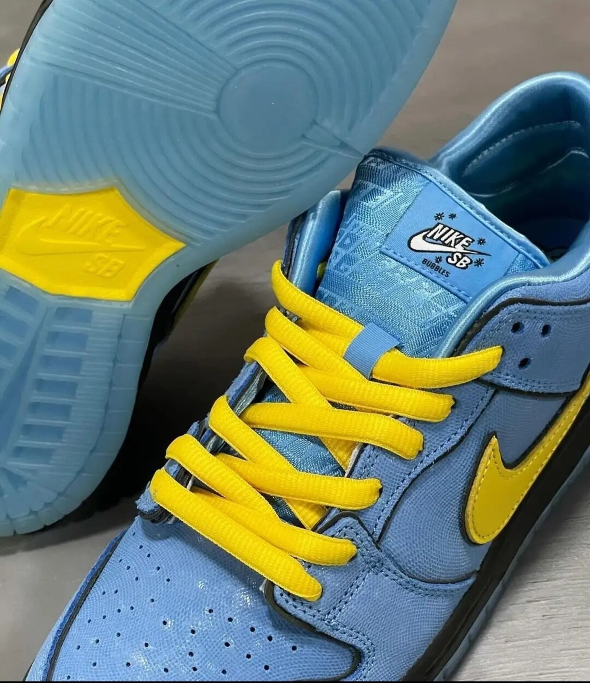 Nike SB Dunk Low The Powerpuff Girls Bubbles - 3