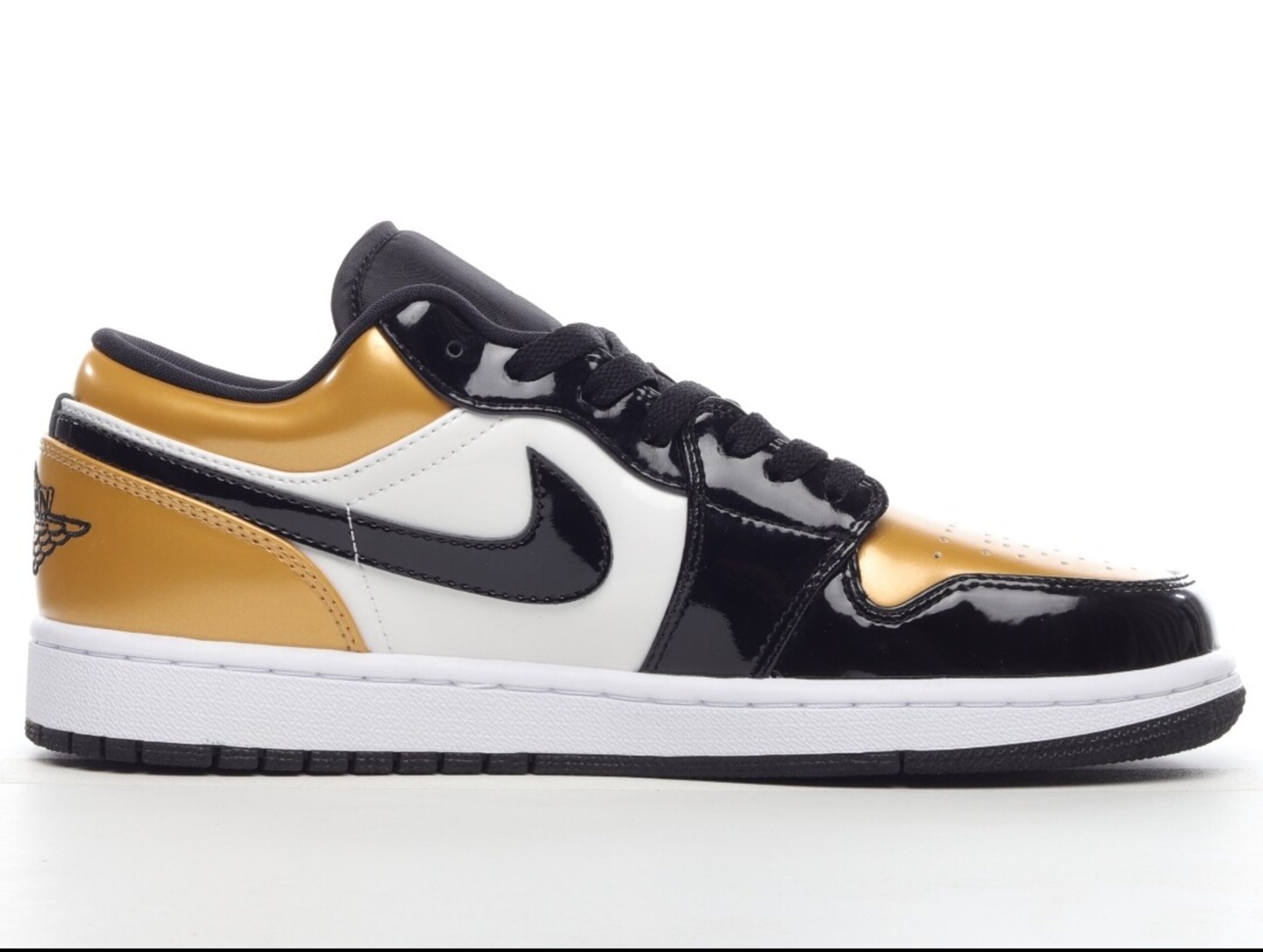 Jordan Low 1 oro/negra - 6
