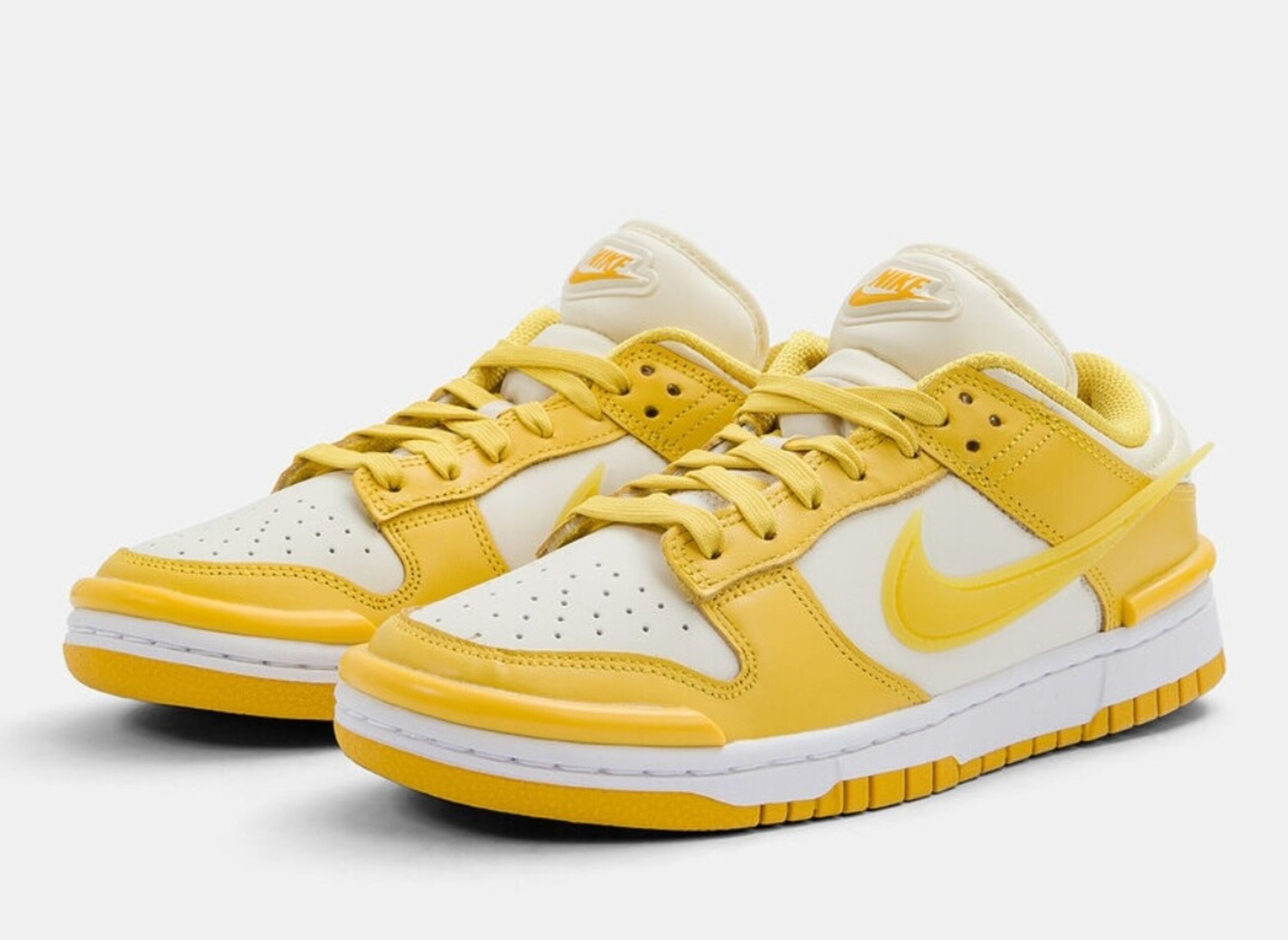 Nike amarillas sales