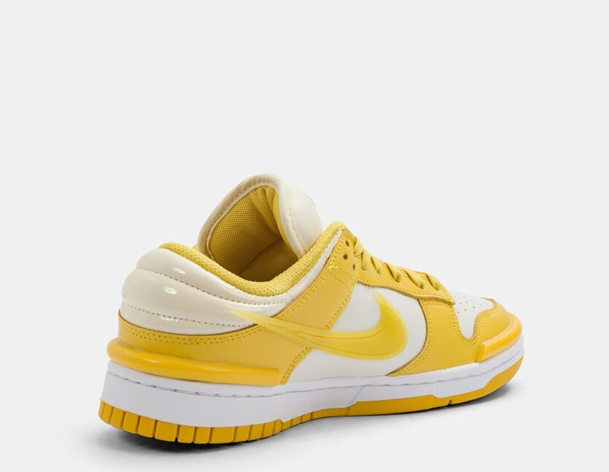 Nike Dunk Low Amarillas - 2